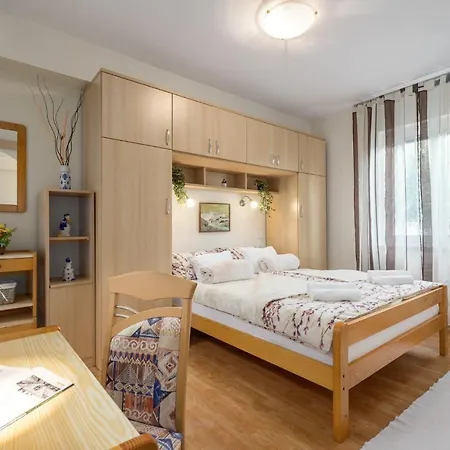 Apartments Nono Poreč Extérieur photo